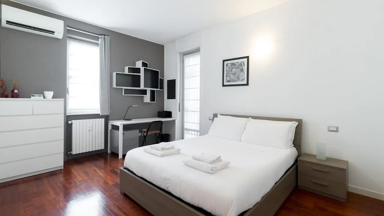 Italianway - Tagiura 8 Apartment Milan